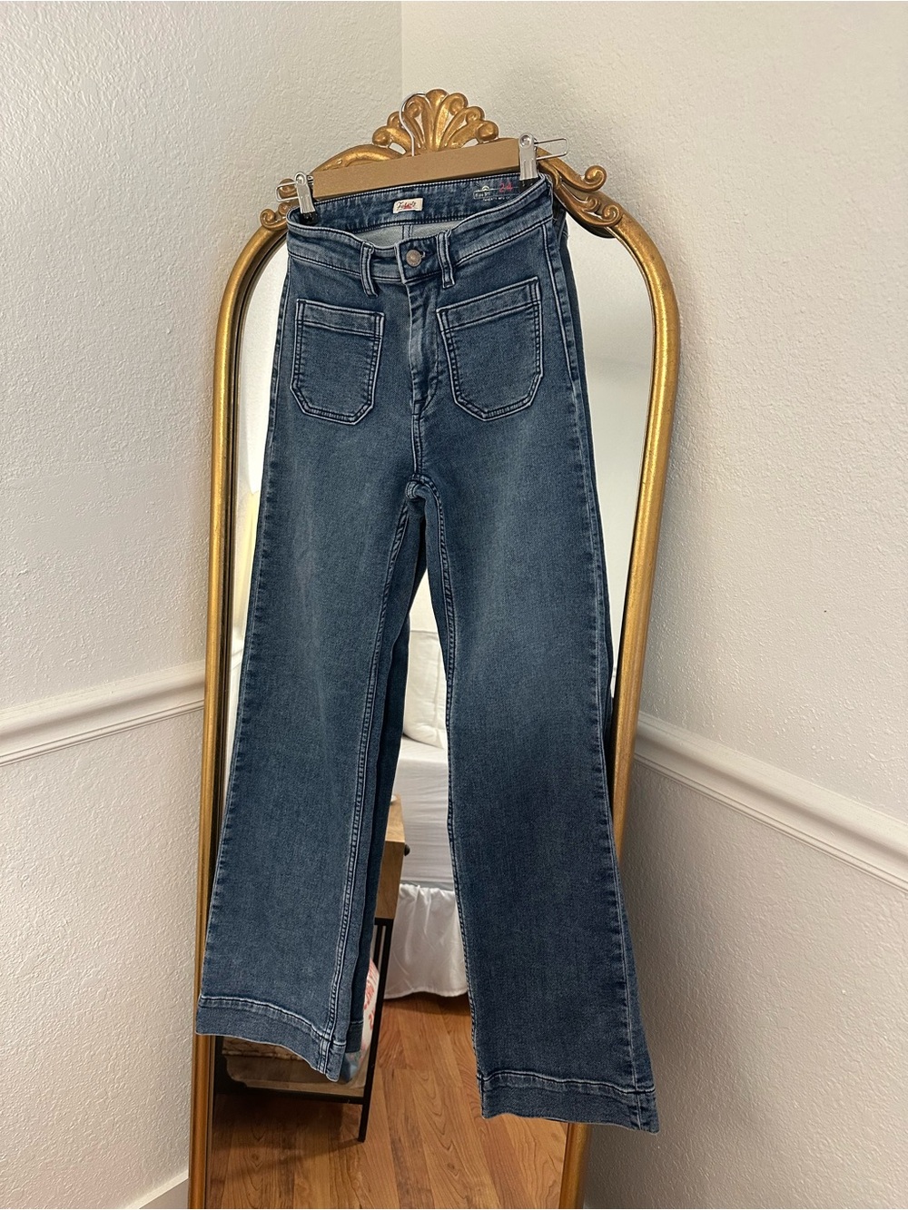Faherty Dark Blue Wide-Leg High-Rise Jeans